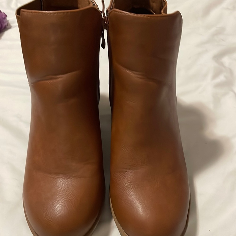 Top Moda Brown Booties sz 8.5